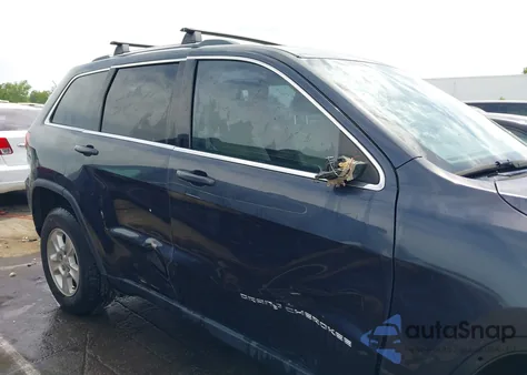 2015 Jeep Grand Cherokee Laredo из США, поврежденный, VIN 1C4RJEAG1FC700341